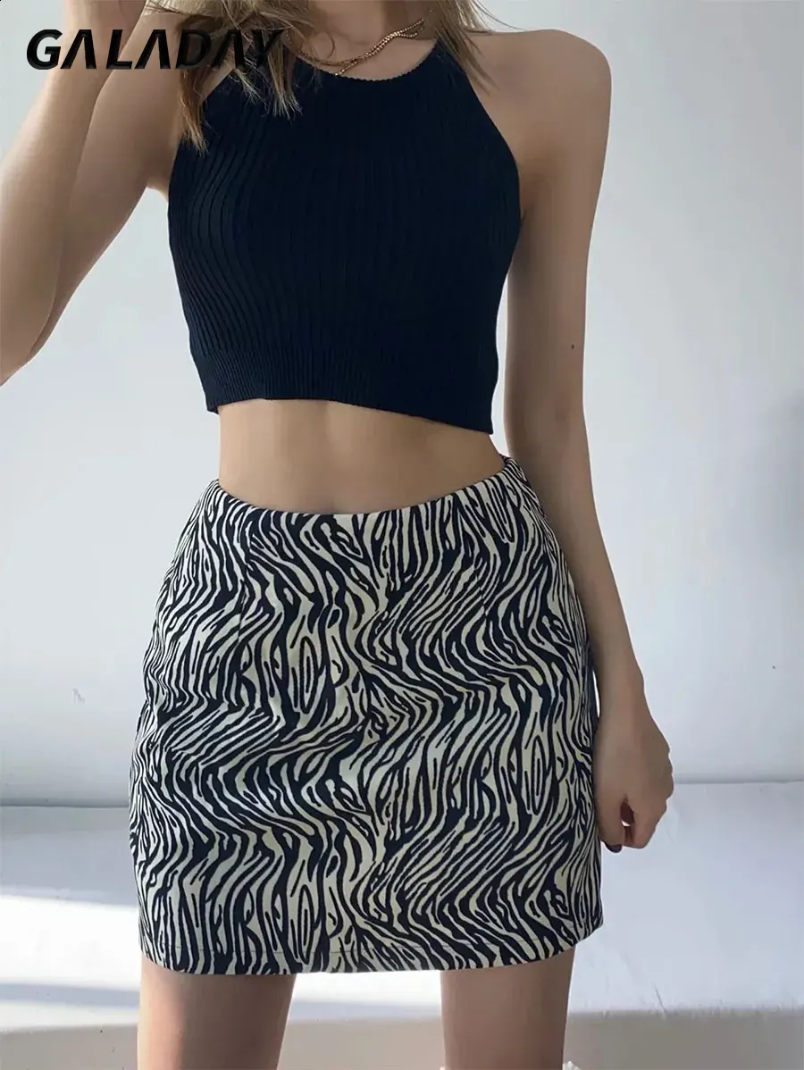 GWSKIRTS001922-Attributes (2)